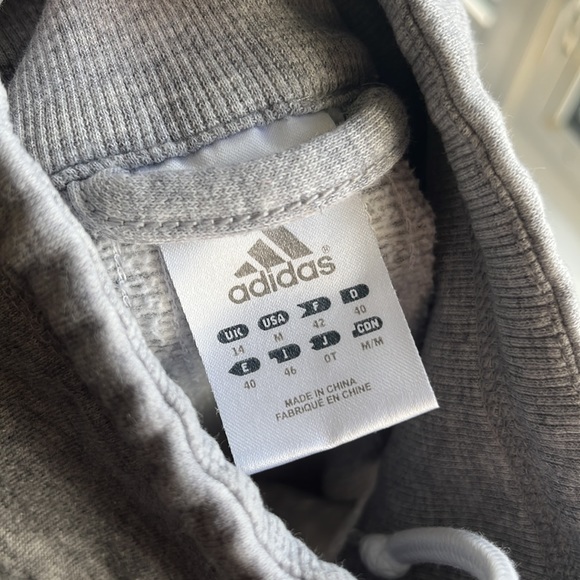 Adidas - Picture 3 of 4